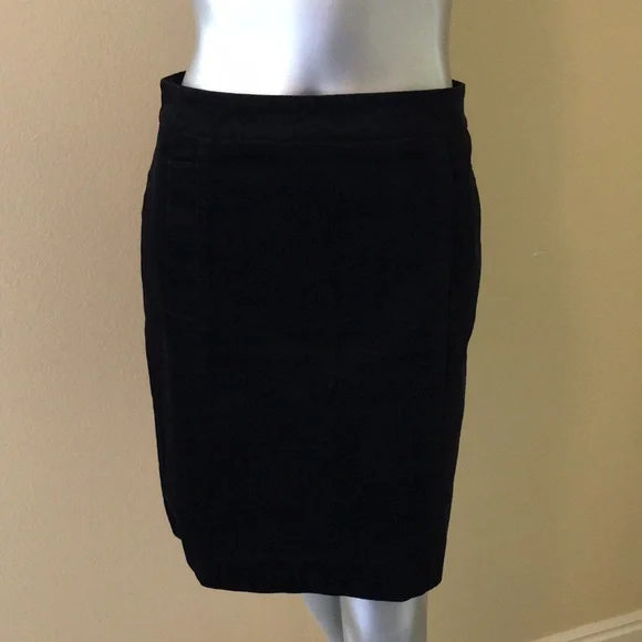 Ann Taylor Petite Velvet A-line skirt with pockets - Picture 3 of 10